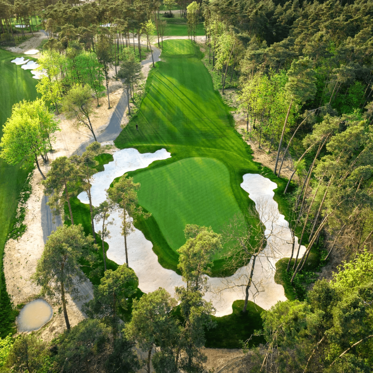 Aerial view of bunker sorrounding the green at Karolinka Golf Park